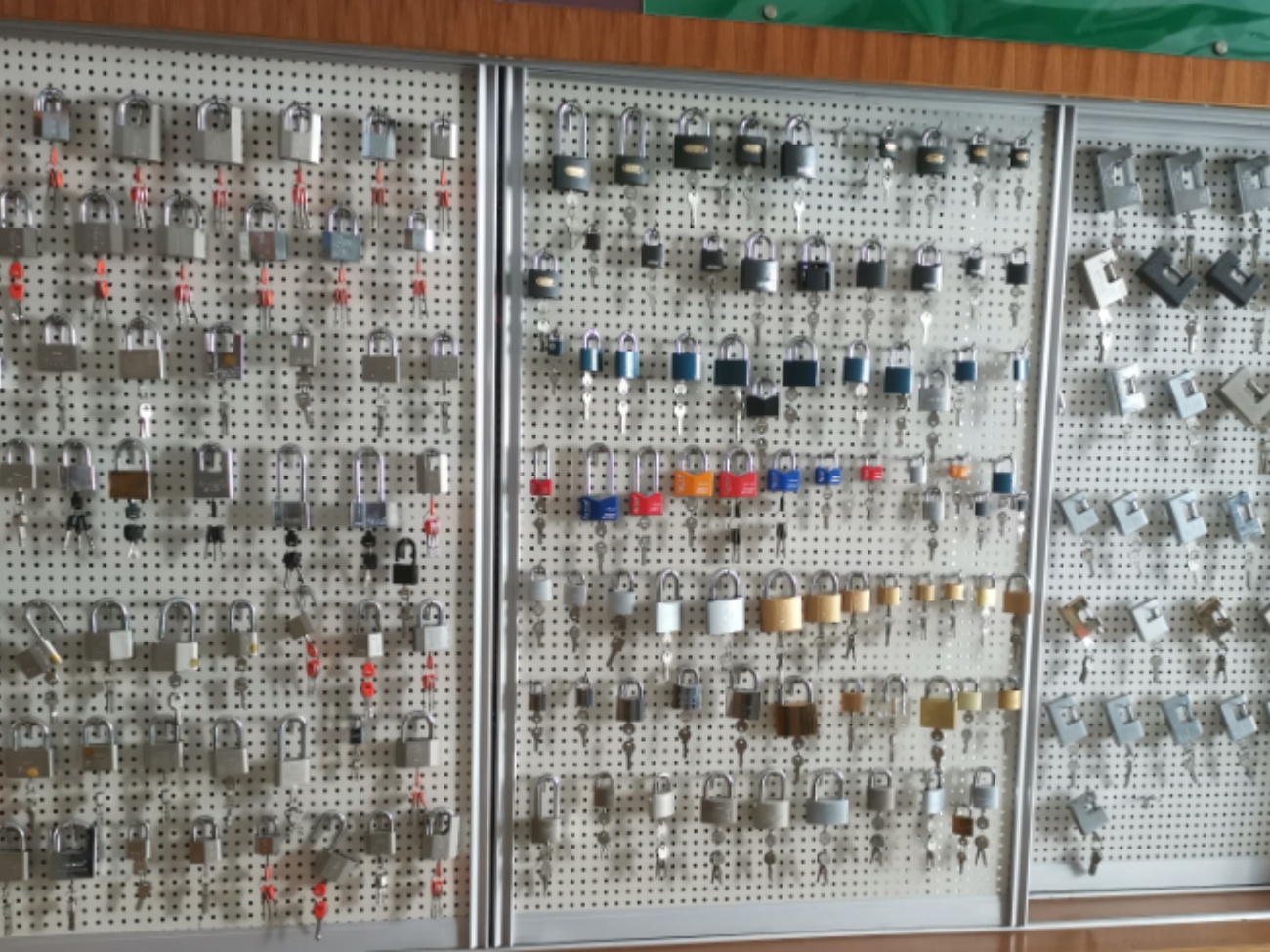 Padlock Product Showroom and Sample Display